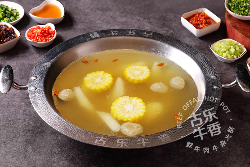 高钙牛骨清汤锅